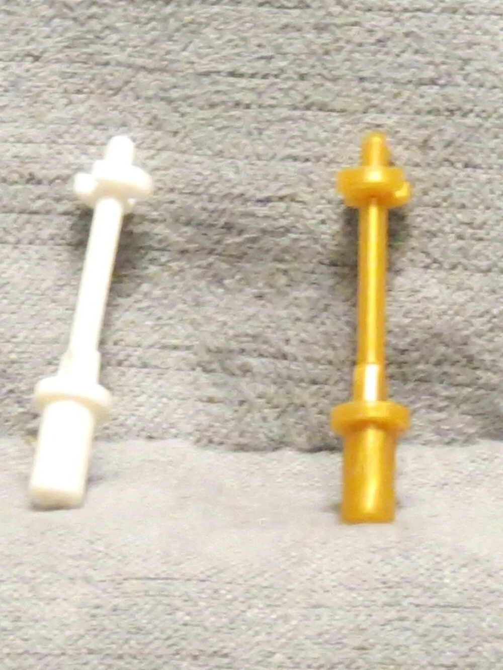 Lego Lot of 2 Ski Poles 3L White and Pearl Gold 90540